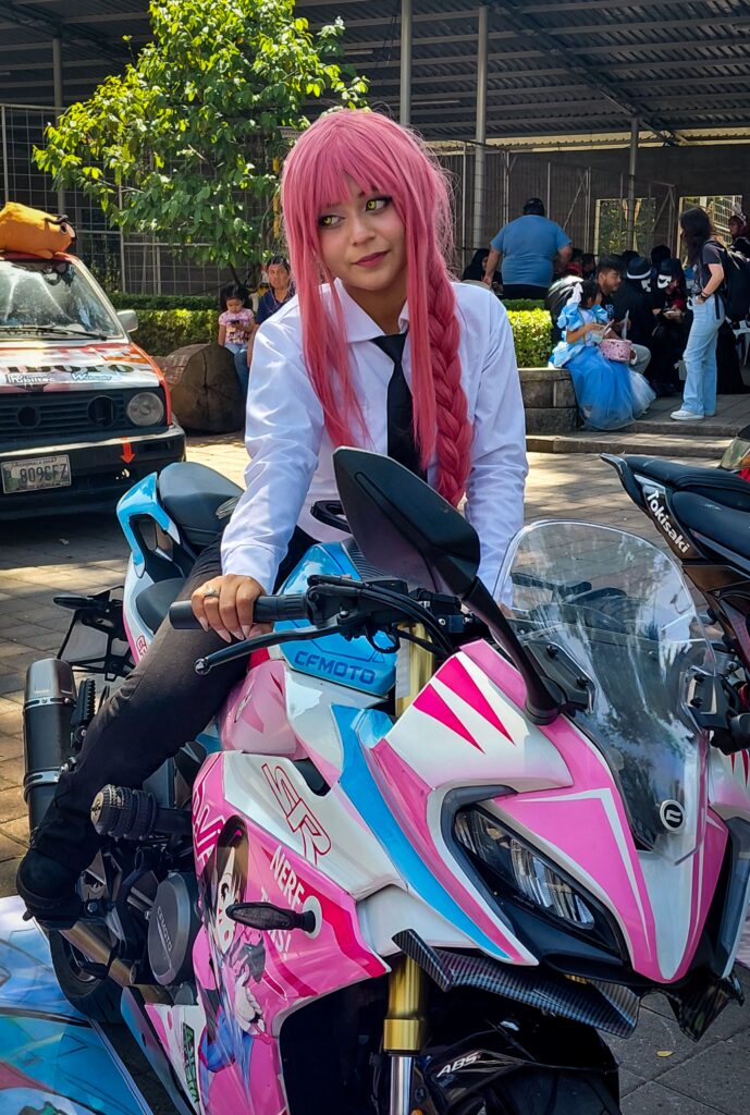 Cosplay de Maquima Mery Ahr en ExpoGT Guatemala