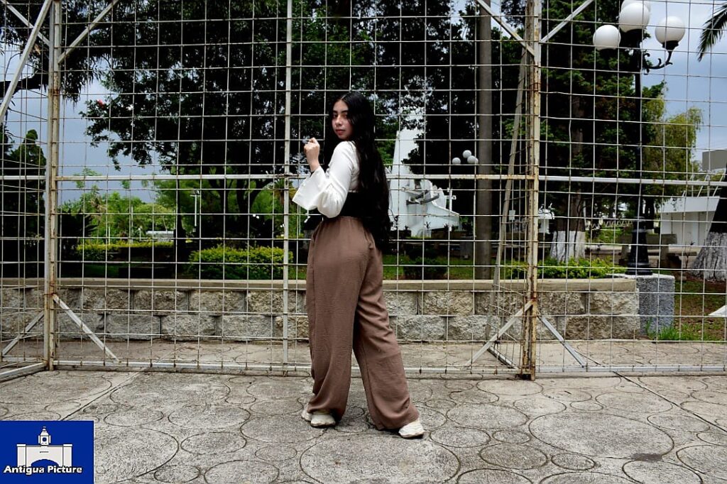 Sesión Festival Asiático 2026 10 - Modelo y Tiktoker de Guatemala ELY SARAVIA - SESION FOTOGRAFICA EN FESTIVAL ASIATICO GUATEMALA 2026