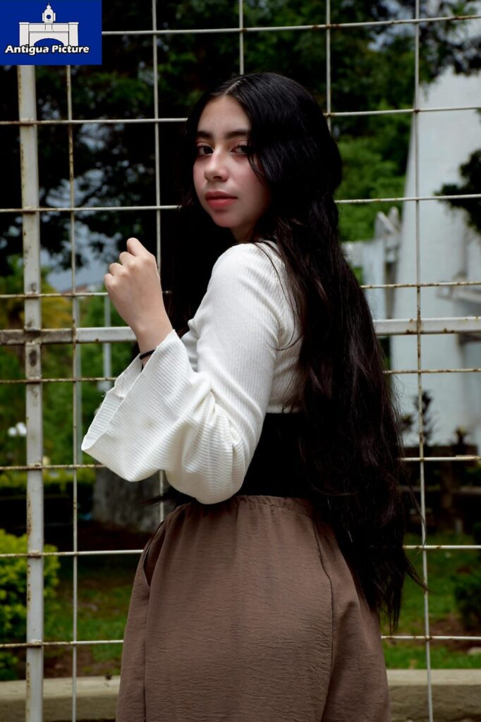Sesión Festival Asiático 2026 13 - Modelo y Tiktoker de Guatemala ELY SARAVIA - SESION FOTOGRAFICA EN FESTIVAL ASIATICO GUATEMALA 2026