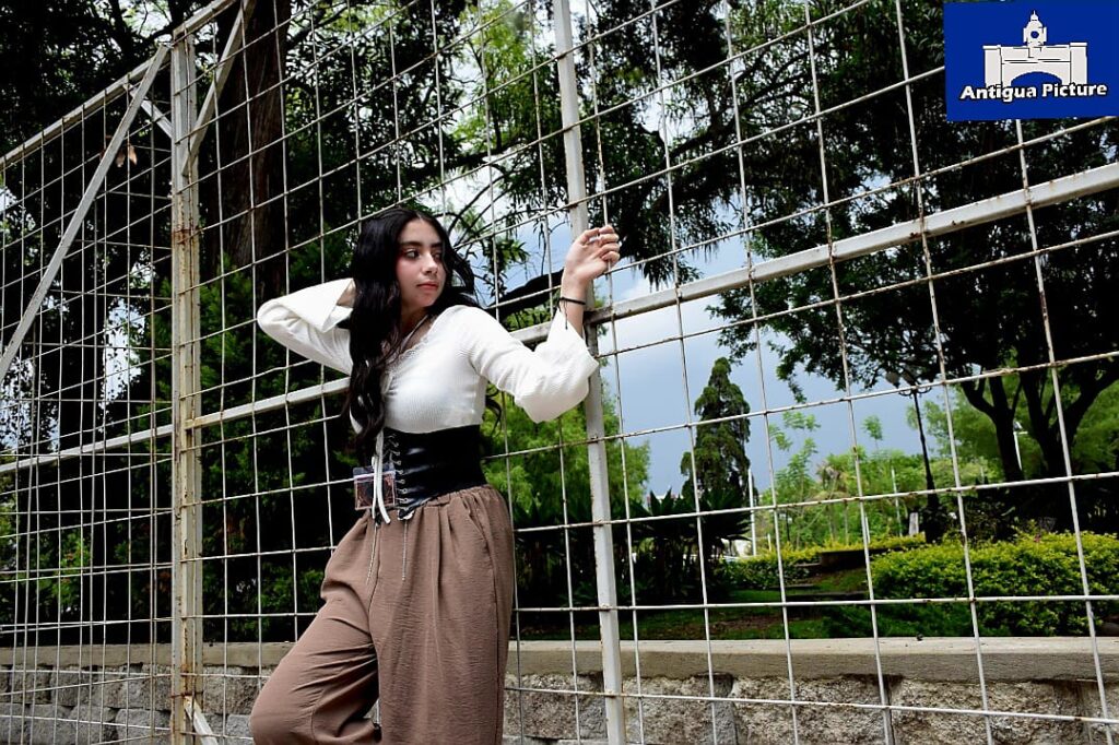 Sesión Festival Asiático 2026 4 - Modelo y Tiktoker de Guatemala ELY SARAVIA - SESION FOTOGRAFICA EN FESTIVAL ASIATICO GUATEMALA 2026