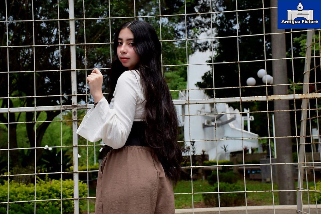 Sesión Festival Asiático 2026 8 - Modelo y Tiktoker de Guatemala ELY SARAVIA - SESION FOTOGRAFICA EN FESTIVAL ASIATICO GUATEMALA 2026